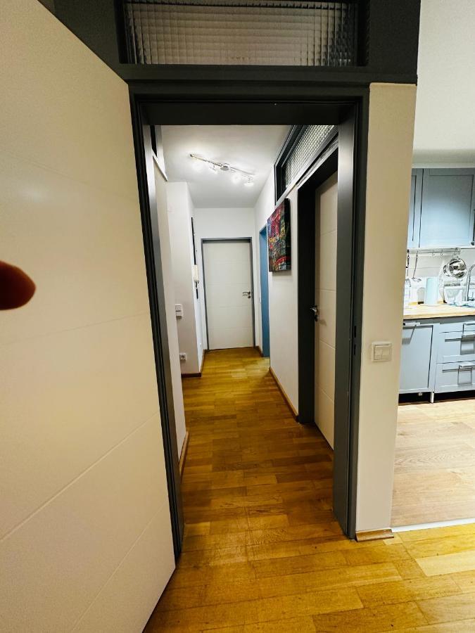 Ferienwohnung Stilvoll-Mit Balkon- Zentral - Netflix-Nespresso Essen Exterior foto